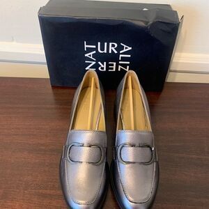 Naturalizer leather  pascal pump loafer size 8,5